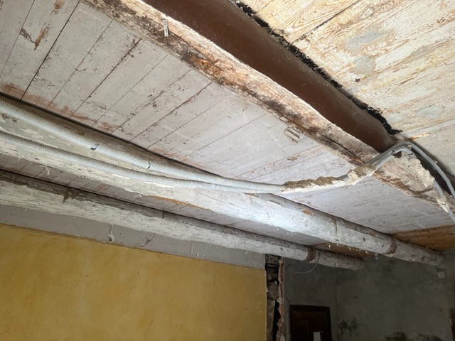 SABLAGE DE POUTRE EN BOIS EN HAUTE LOIRE