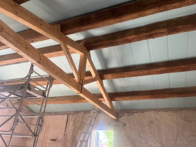 SABLAGE DE POUTRE EN SAPIN À PERPIGNAN