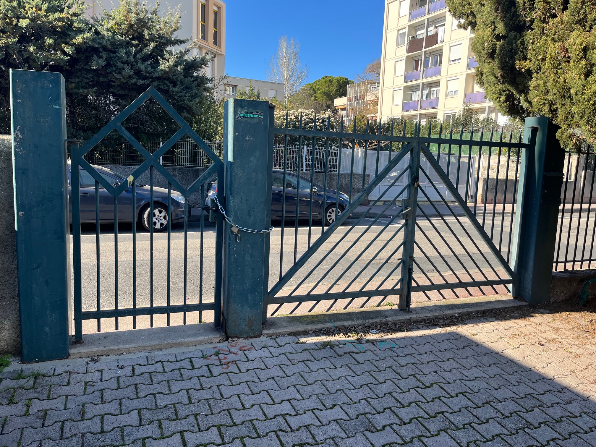 APPLICATION D'UNE PEINTURE DE FINITION TYPE ARM ULTRA