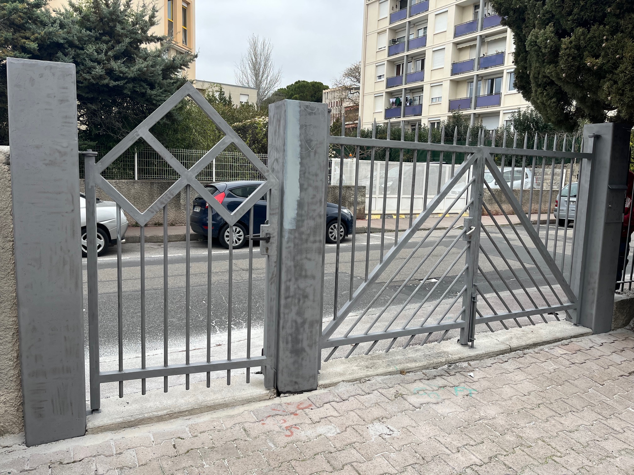 APPLICATION D'UN PRIMAIRE ANTI-CORROSION APRÈS TRAVAUX DE SABLAGE