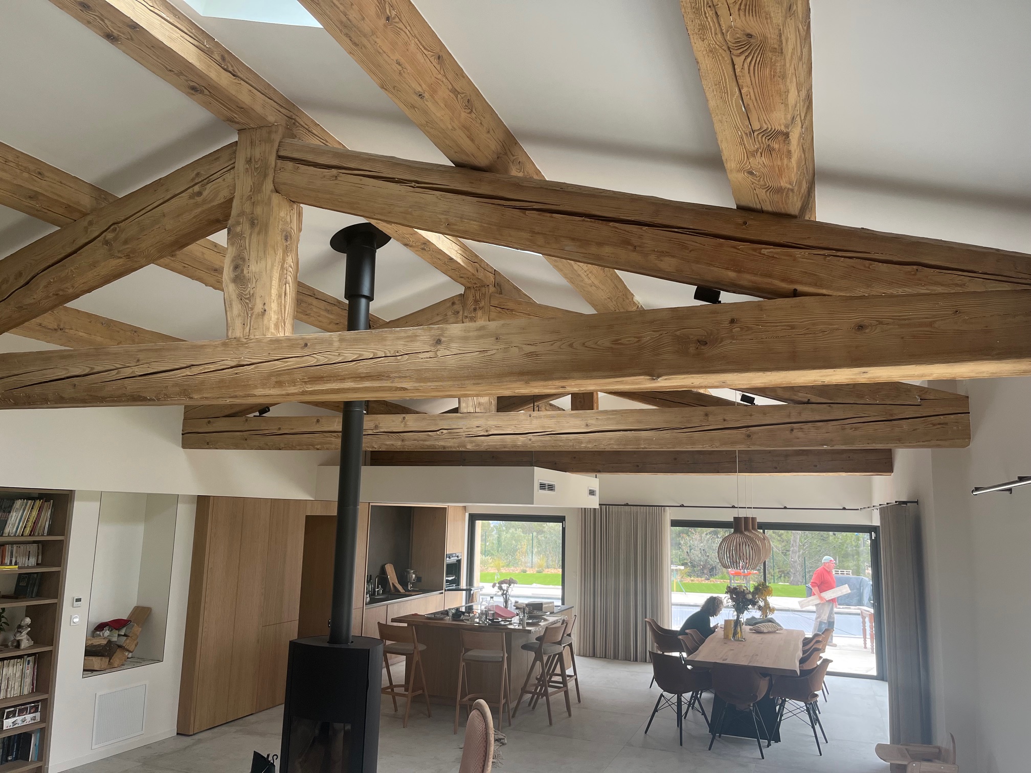 AÉROGOMMAGE DE CHARPENTE BOIS