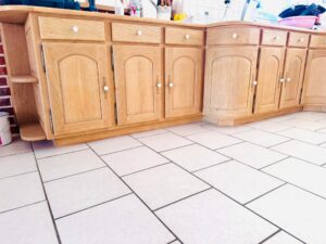 AÉROGOMMAGE PORTE DE CUISINE 