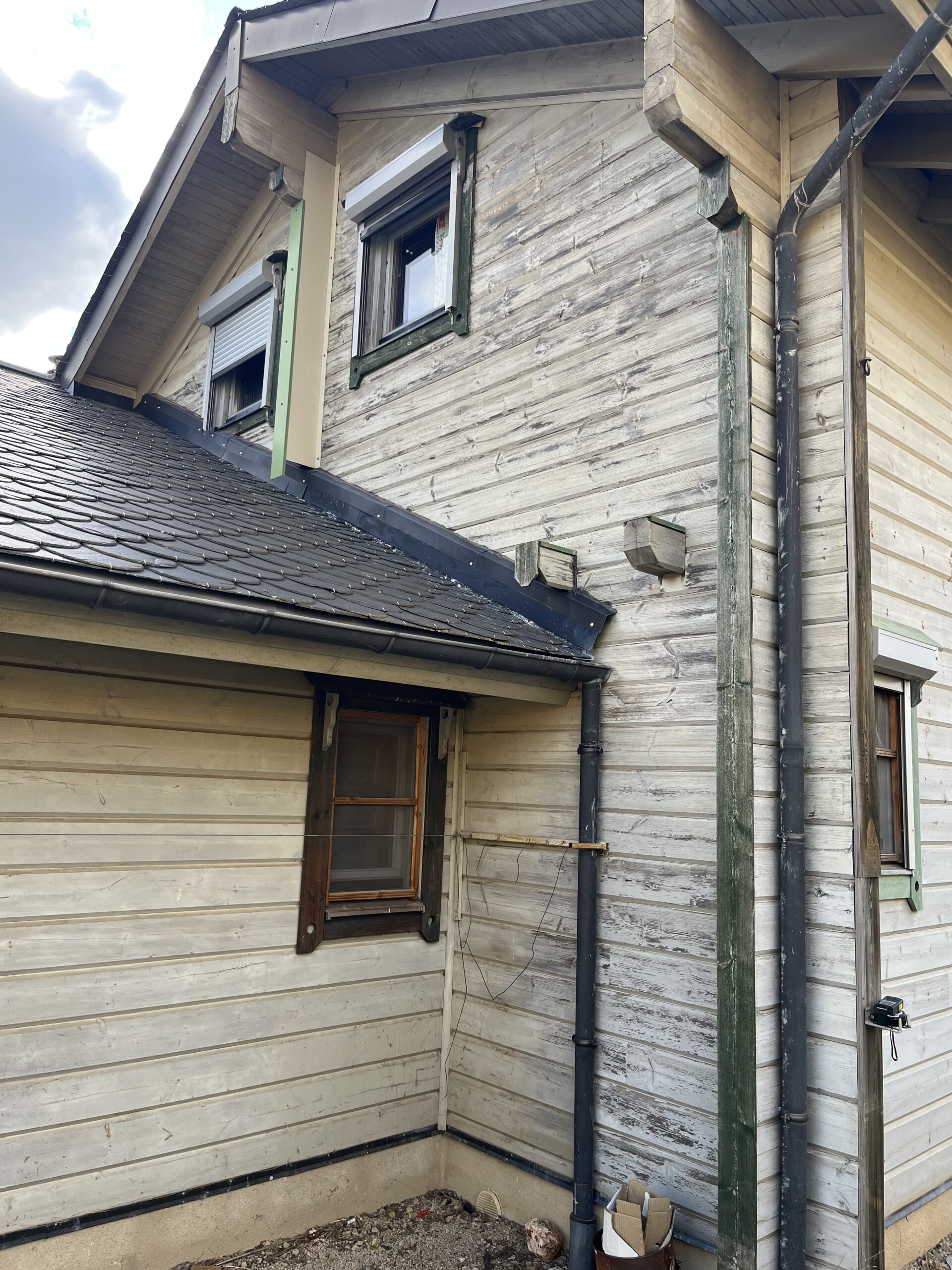 AÉROGOMMAGE D'UNE CHALET EN BOIS À MENDE 48000