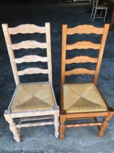 AÉROGOMMAGE DE CHAISE EN PIN 