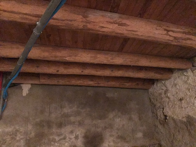 DÉCAPAGE DE POUTRE EN CHÊNE