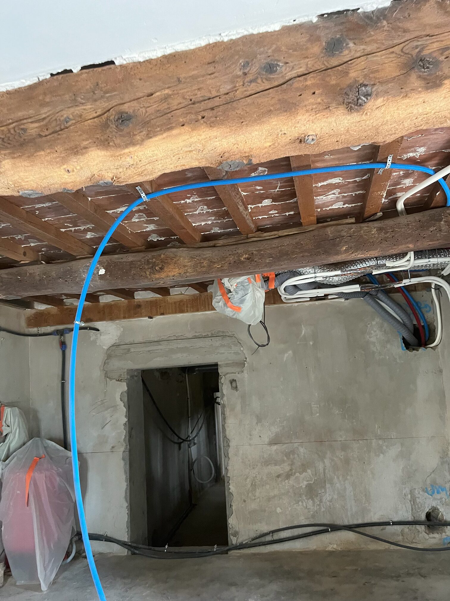 SABLAGE DE POUTRES EN BOIS EN AVEYRON 12