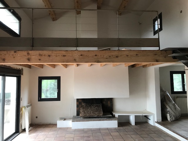 DÉCAPAGE DE POUTRES BOIS À NARBONNE