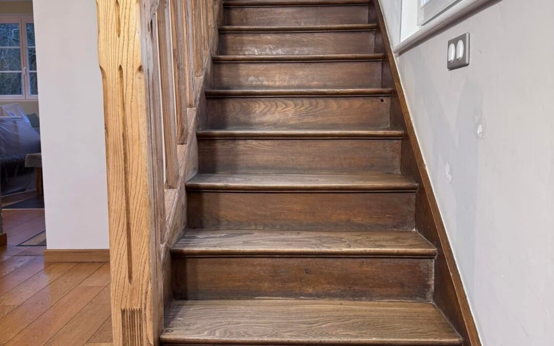 DECAPAGE D’UN ESCALIER AU PUY-EN-VELAY 43000