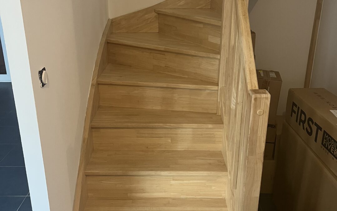 AÉROGOMMAGE D&rsquo;ESCALIER EN CHÊNE À TOULOUSE