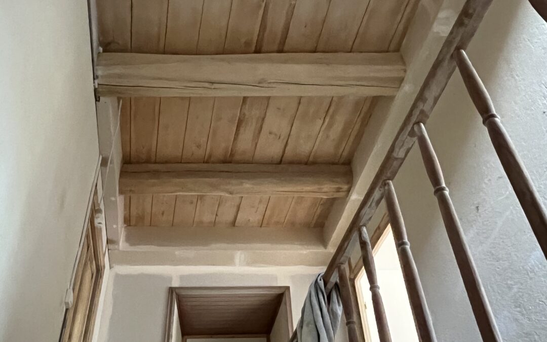 DÉCAPAGE D’UN PLANCHER BOIS EN HAUTE-LOIRE