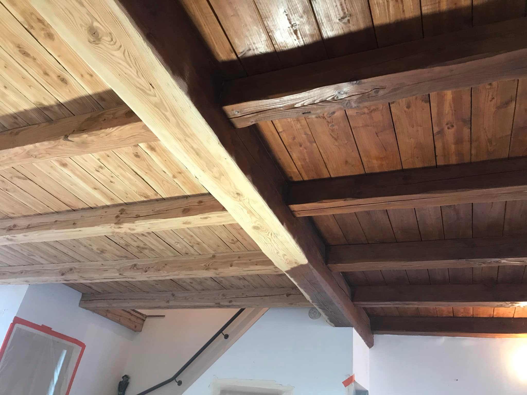 PHOTO DE TRAVAUX D'AÉROGOMMAGE D'UN PLANCHER BOIS 