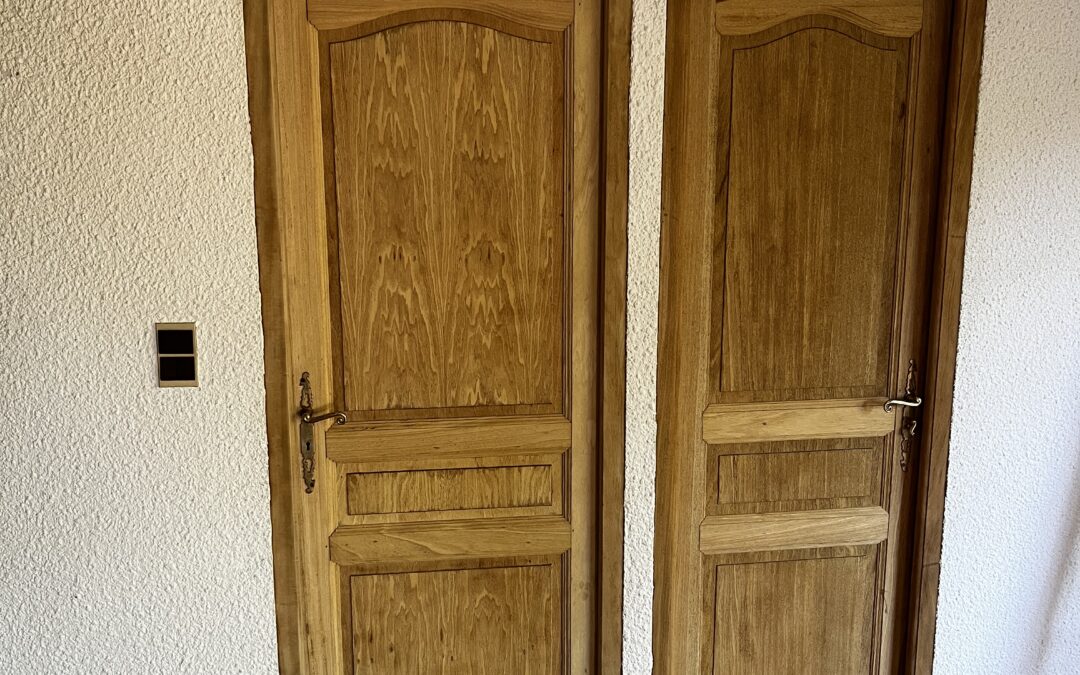 AEROGOMMAGE DE PORTES EN BOIS